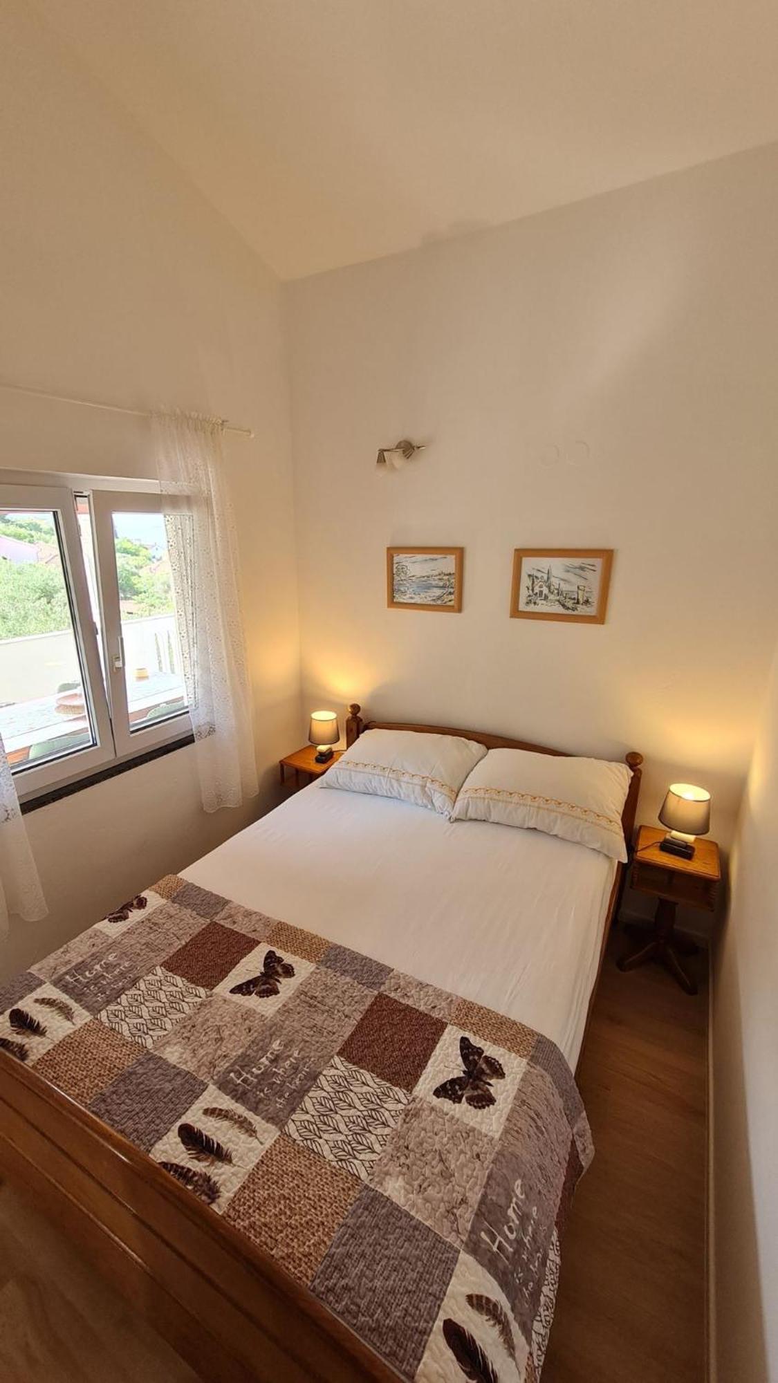 Apartmani Ela Prvić Luka エクステリア 写真